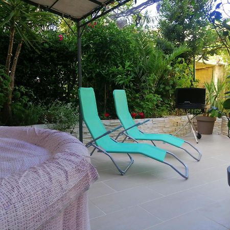 Paradise Jacuzzi&Sauna Ika Exterior foto